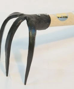 Gyokucho Home, Farm & Garden KUSAKICHI Bear Claw 3-Prong Cultivator