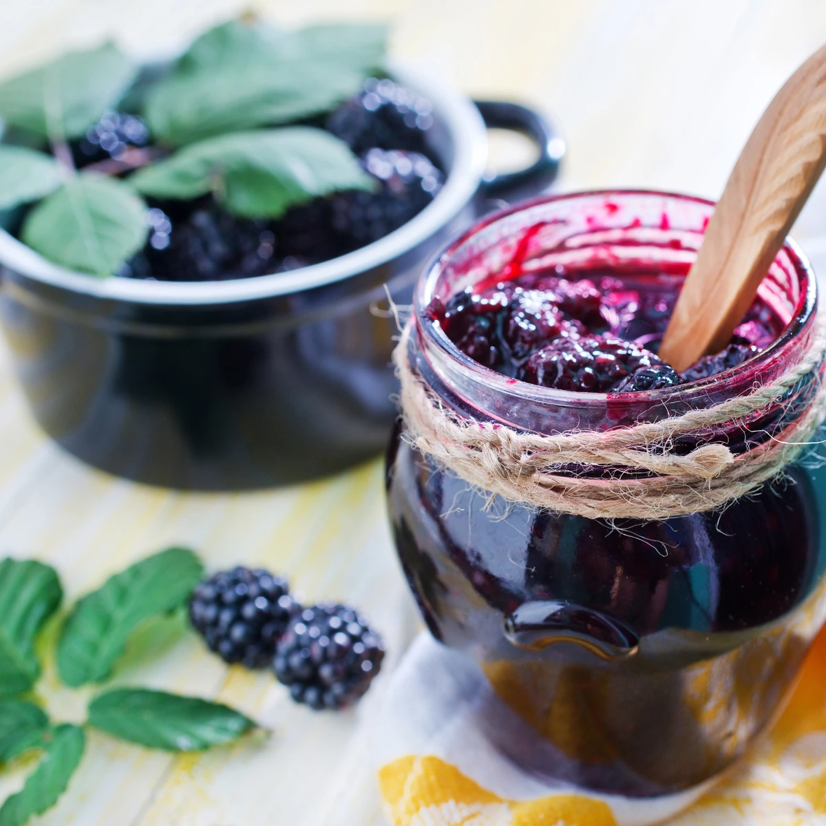 Augason Farms Freeze Dried Blackberries 6 Augason Farms Freeze Dried Blackberries