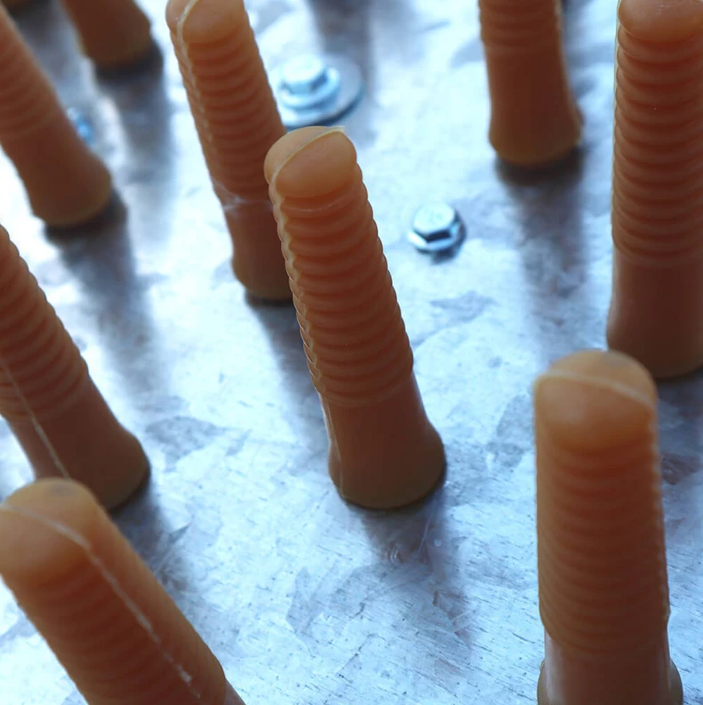 Roots & Harvest Chicken Plucker 6 Roots & Harvest Chicken Plucker