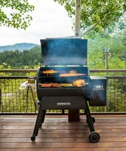 TRAEGER IRONWOOD 885 PELLET GRILL