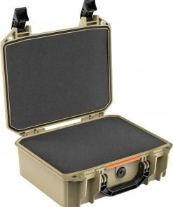 Pelican V200C Vault Equipment Case Gear