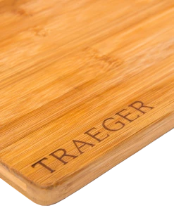 TRAEGER MAGNETIC BAMBOO CUTTING BOARD Traeger Accessories