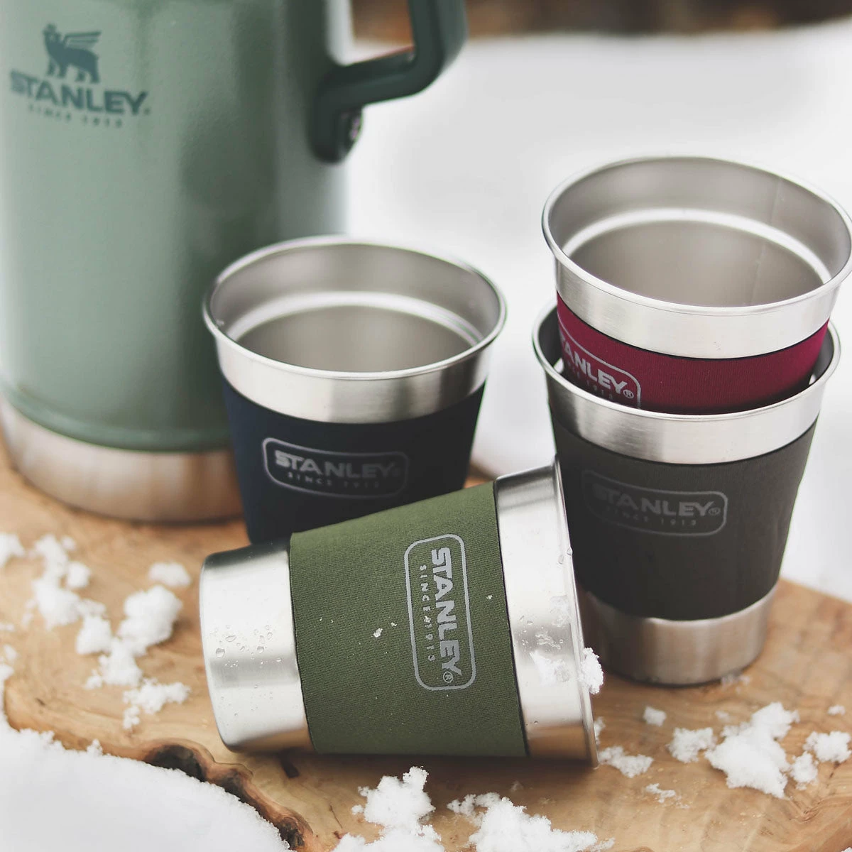 STANLEY CLASSIC OUTDOOR GROWLER GIFT SET Water 4 STANLEY CLASSIC OUTDOOR GROWLER GIFT SET Water