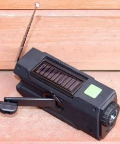 Ready Hour Hand-Crank AM/FM Emergency Radio & Solar Flashlight 7 Ready Hour Hand-Crank AM/FM Emergency Radio & Solar Flashlight