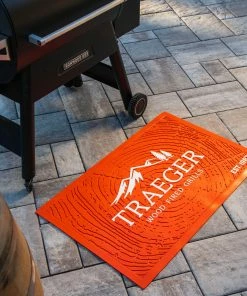 Traeger Accessories TRAEGER ORANGE GRILL MAT